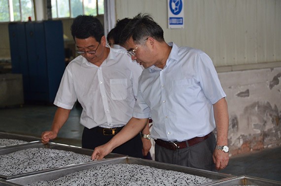 20160823090840381001