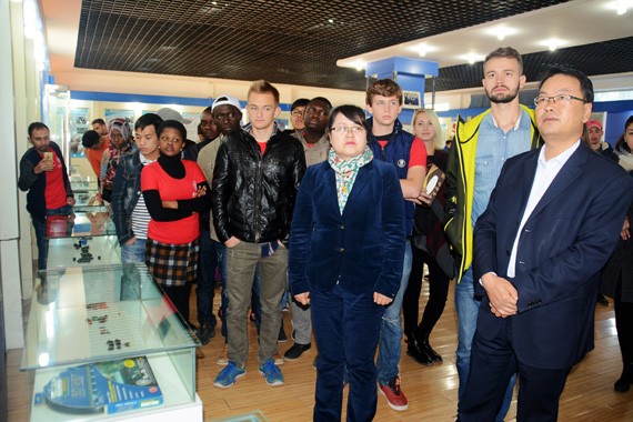 20161015222754324001