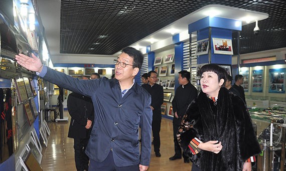 20181126091250894002