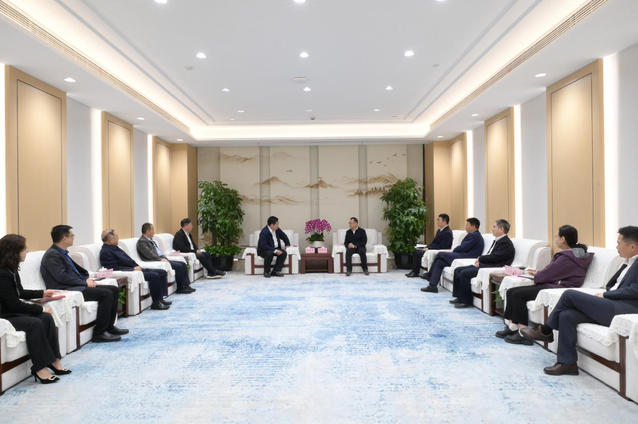 202511101762758972476935